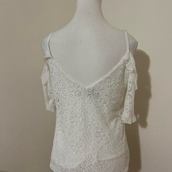 White House Black Market Cream Lace Cold-Shoulder V-Neck Top - Picture 5 of 8